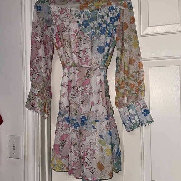 Floral Long Sleeve Dress - Picture 5 of 5